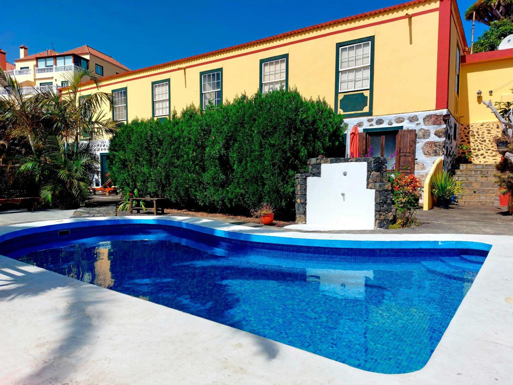 Villa Asuncion B Брения-Баха Экстерьер фото